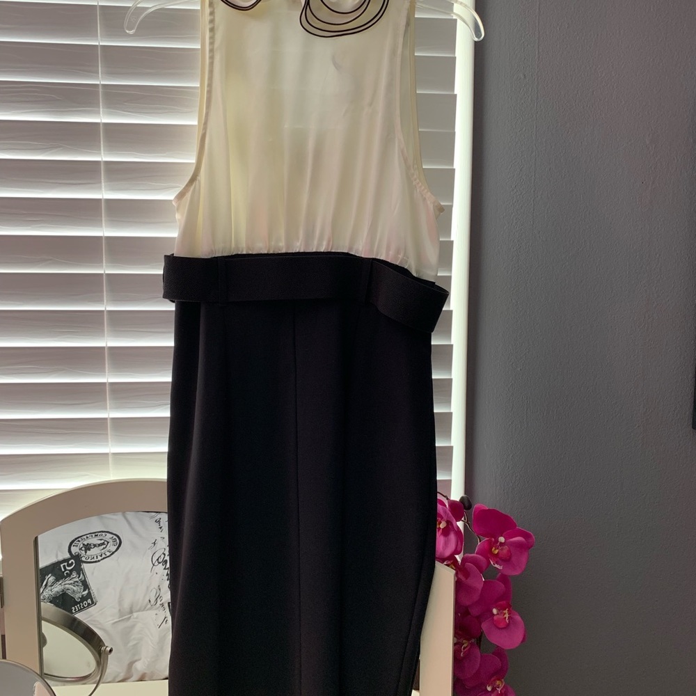 Formal/casual dress - Picture 3 of 4